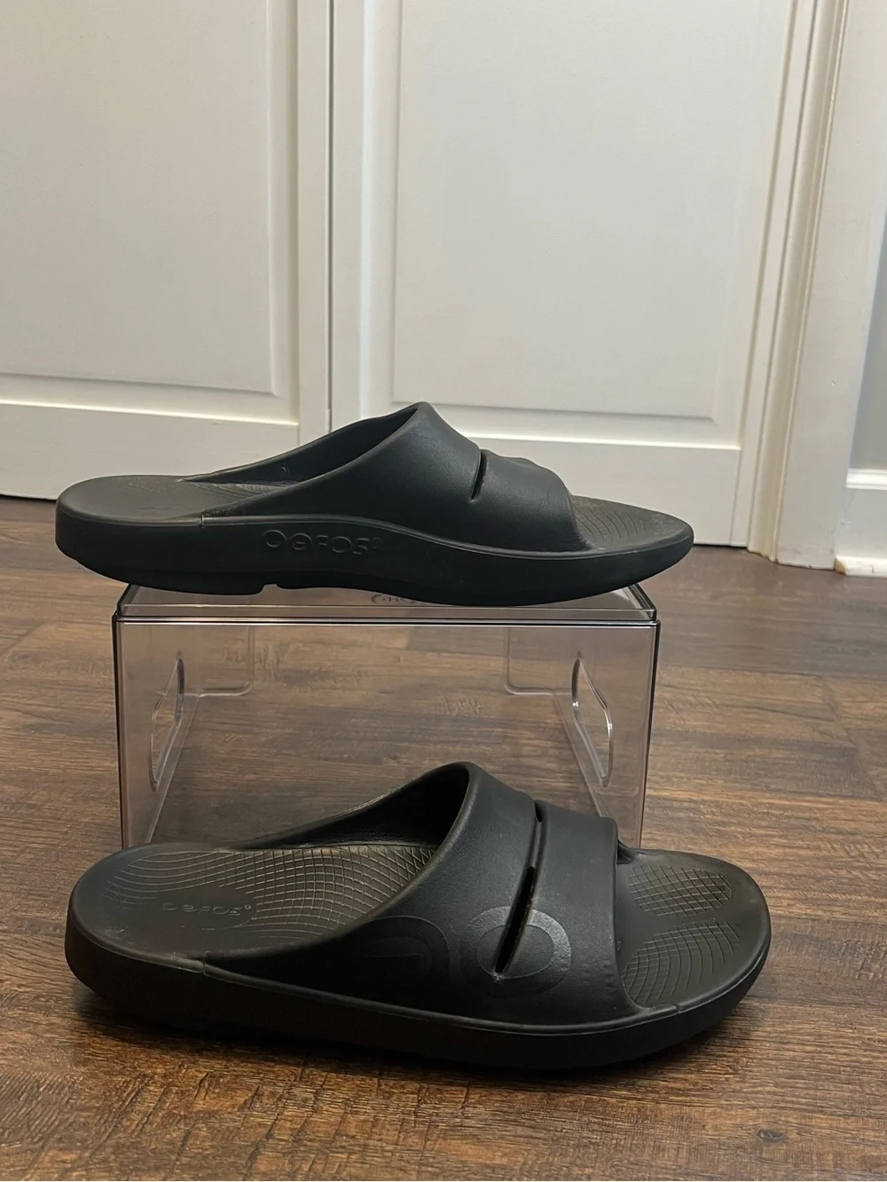 OOFOS Unisex Black Ooahh Recovery Slide Sandals Size Men’s 12 Women’s 14